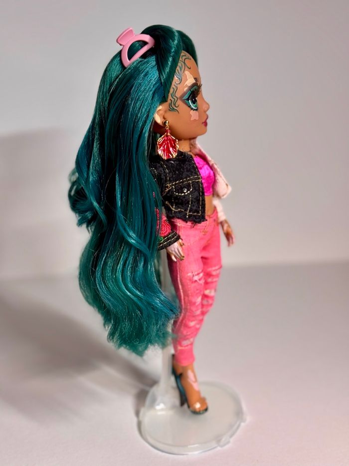 Jewel Rainbow High - photo numéro 10