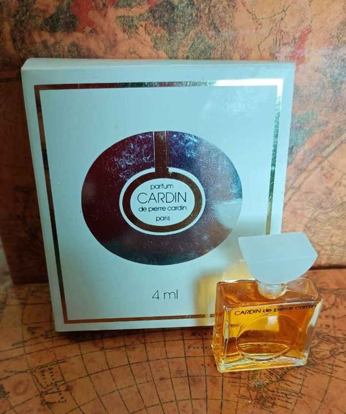 Ancienne miniature de parfum CARDIN de Pierre Cardin