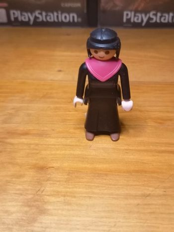 Figurine vintage Playmobil en bon état