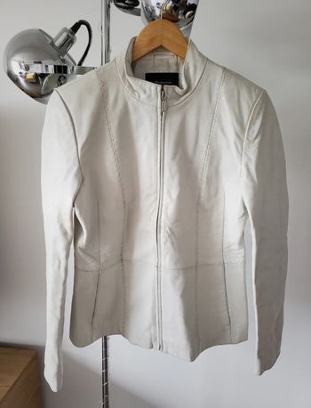 Veste en cuir blanc