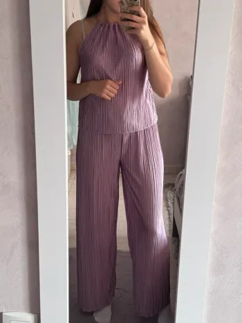 Ensemble Lila Shein