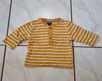 haut manche longue garçon moutarde et blanc à rayure kiabi taille 3 mois