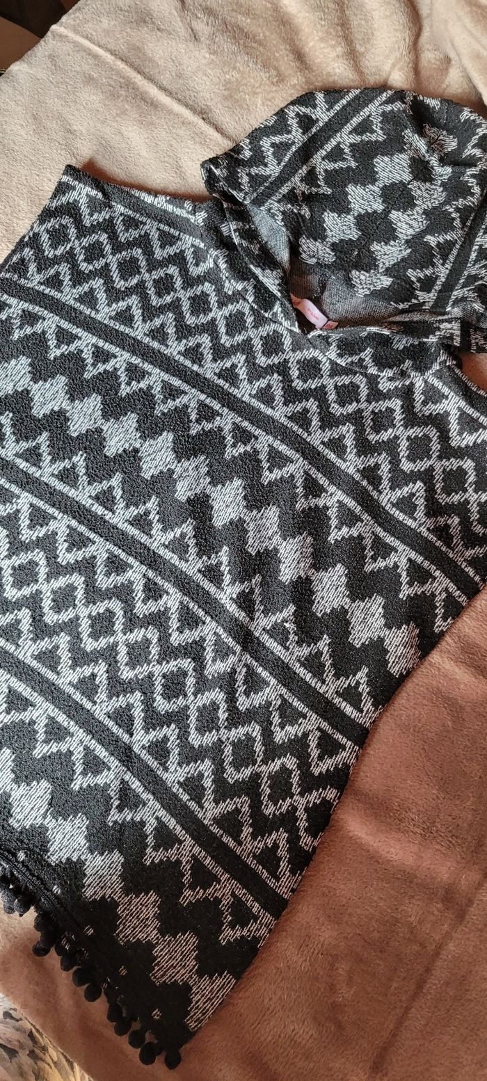 Pull sans manches à capuche - photo numéro 3