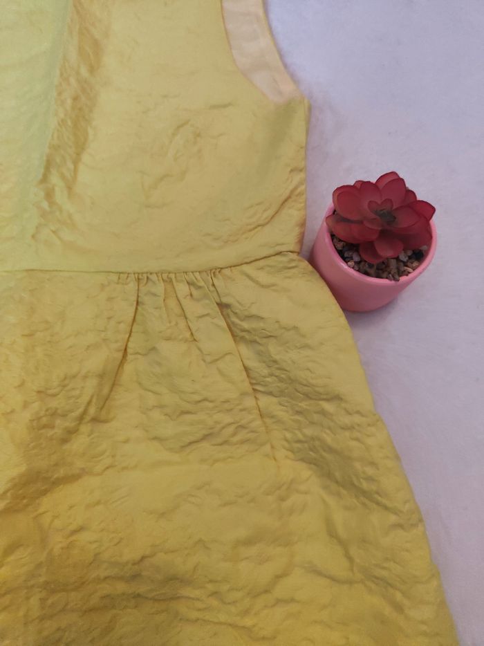 Robe classe et chic jaune femme - photo numéro 3