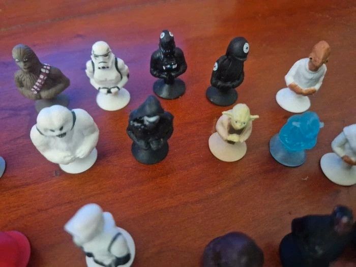 Petites figurines star wars en plastique - photo numéro 3