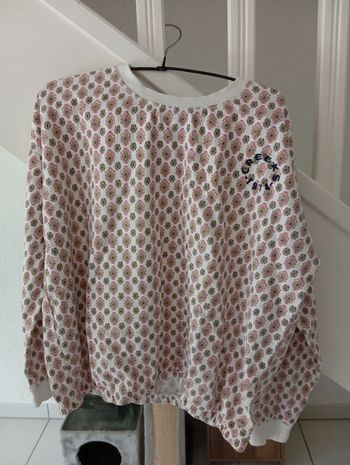 Pull fleur rose et kaki