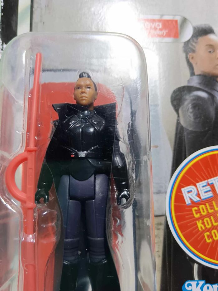 Figurine Star Wars: Reva (third sister) - photo numéro 2