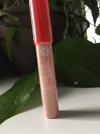 Crayon a levre Yves Rocher Le Brillant