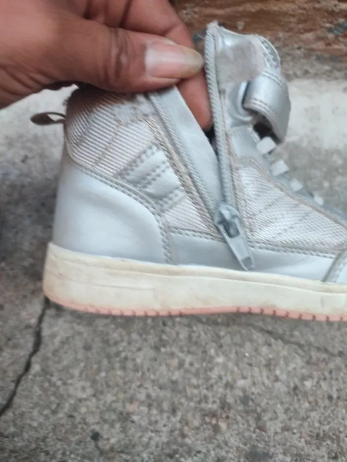 Chaussures basket taille 28 marque Okaïdi - photo numéro 10
