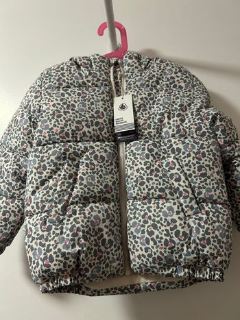 Doudoune 5 ans neuve