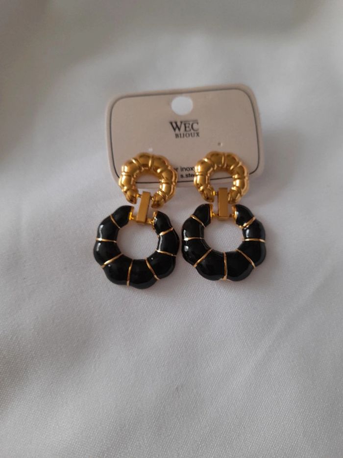 Boucles d'oreilles noir et doré neuve avec étiquette 🏷