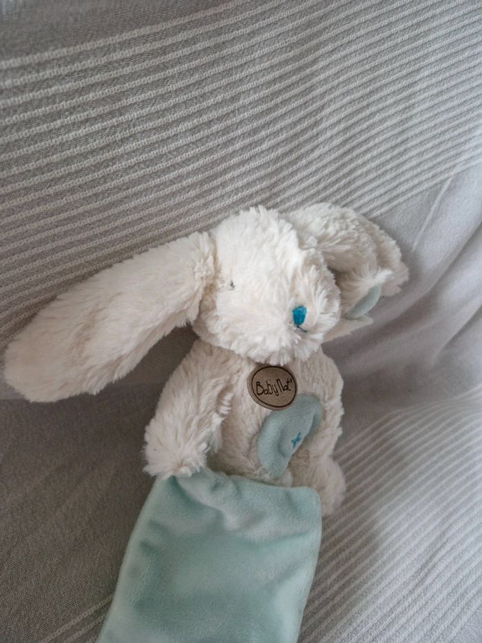 Peluche Lapin bleu avec mouchoir Babynat - photo numéro 3