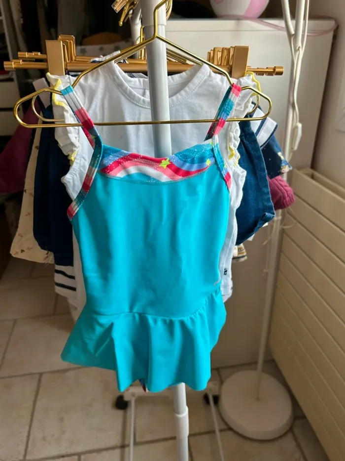 Maillot de bain tribord 2 ans en parfait état