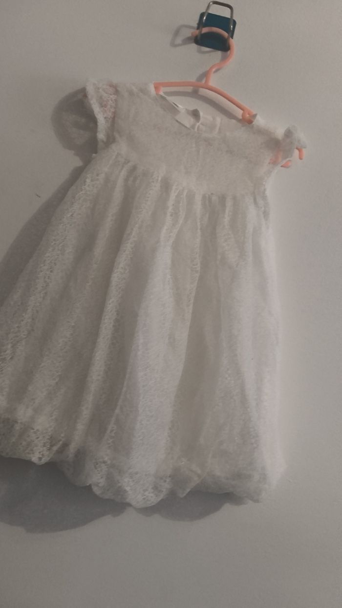 Magnifique robe baptême ou autre taille 12 mois - photo numéro 2
