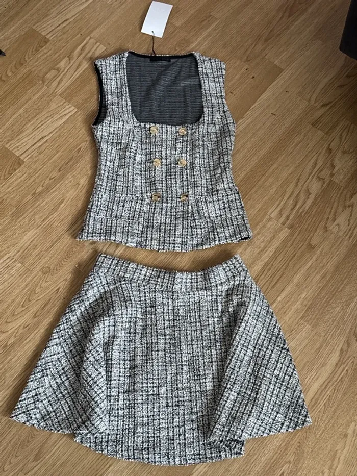 Ensemble Zara haut taille S bas t-M neuf