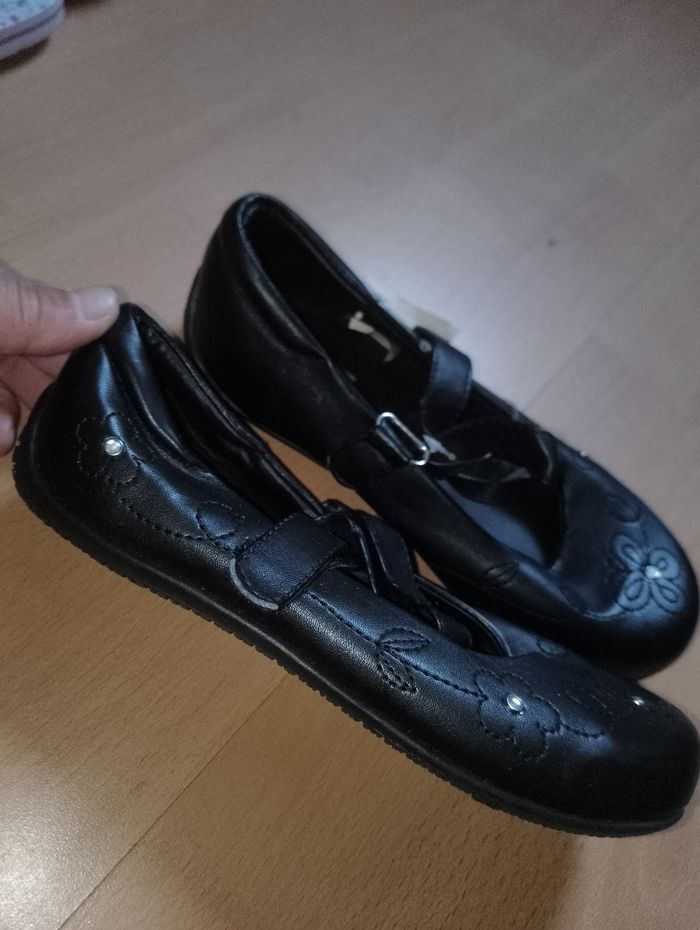 Chaussures soulier 34 noir neuve - photo numéro 2