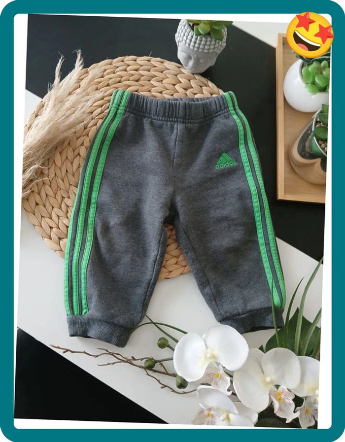Jogging bébé garçon Adidas Taille 9 mois🌿🦊