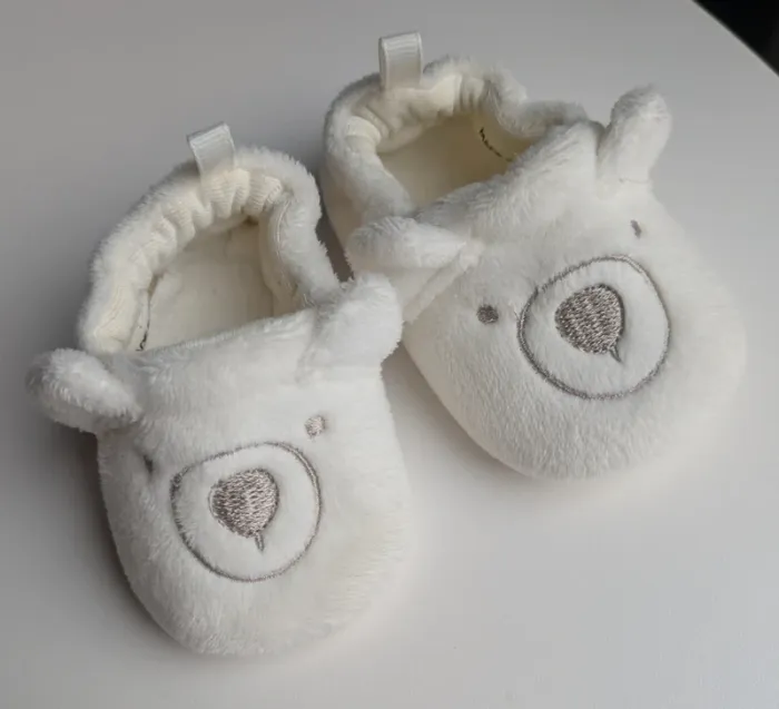Petit chausson naissance TBE