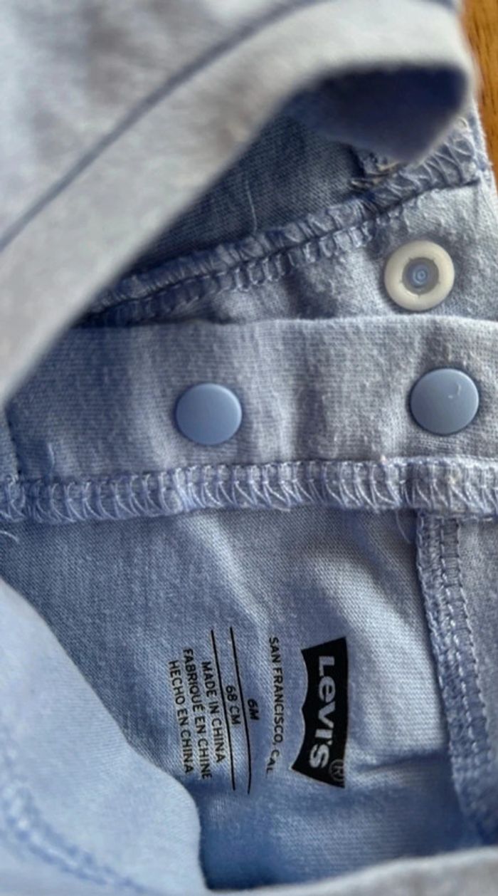 T shirt Bleu Levi's - photo numéro 2