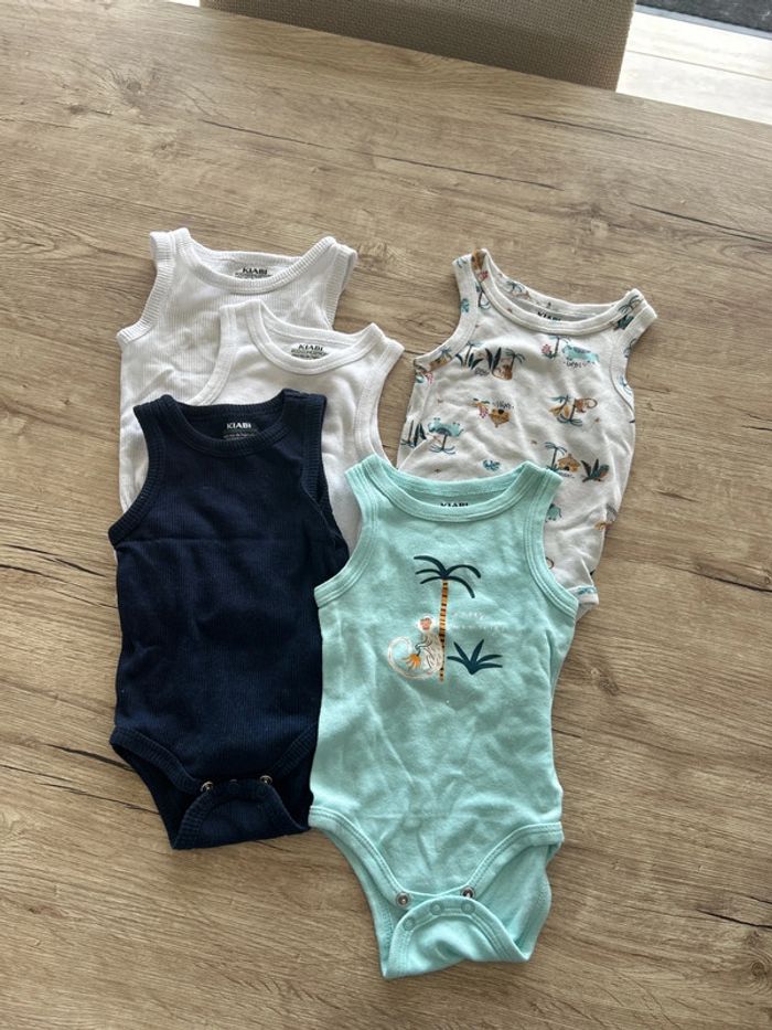 Lot de 5 bodies débardeurs