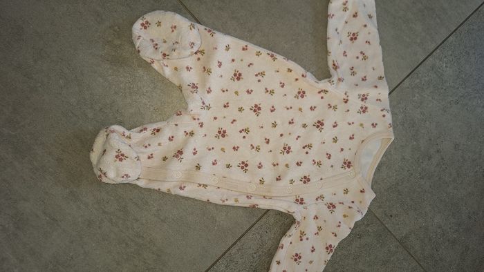 Lot pyjamas 1mois - photo numéro 10