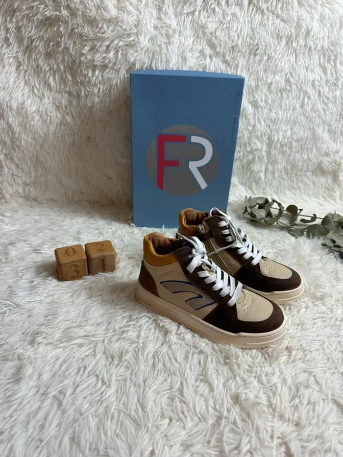 Paire de basket montante Franco Romagnoli taille 31