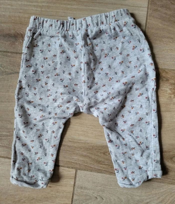 Ensemble fleuri décontracté taille 12 mois - photo numéro 6