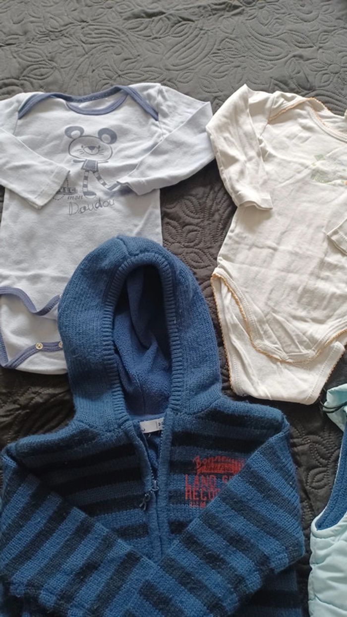 Lot vêtements garçon 2 ans - photo numéro 6