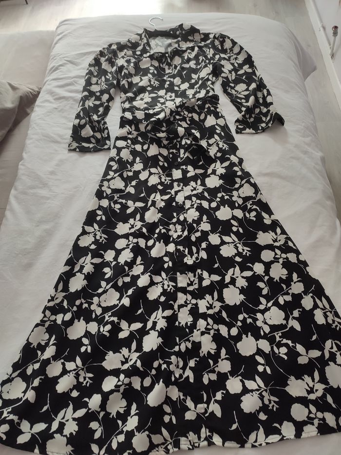 Jolie longue robe - photo numéro 2