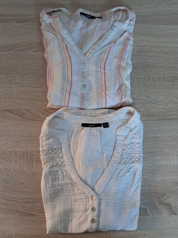 Lot 2 blouses manches courtes