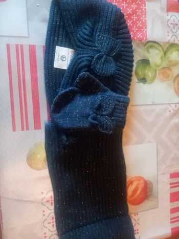 Ensemble bonnet, gants et snood 