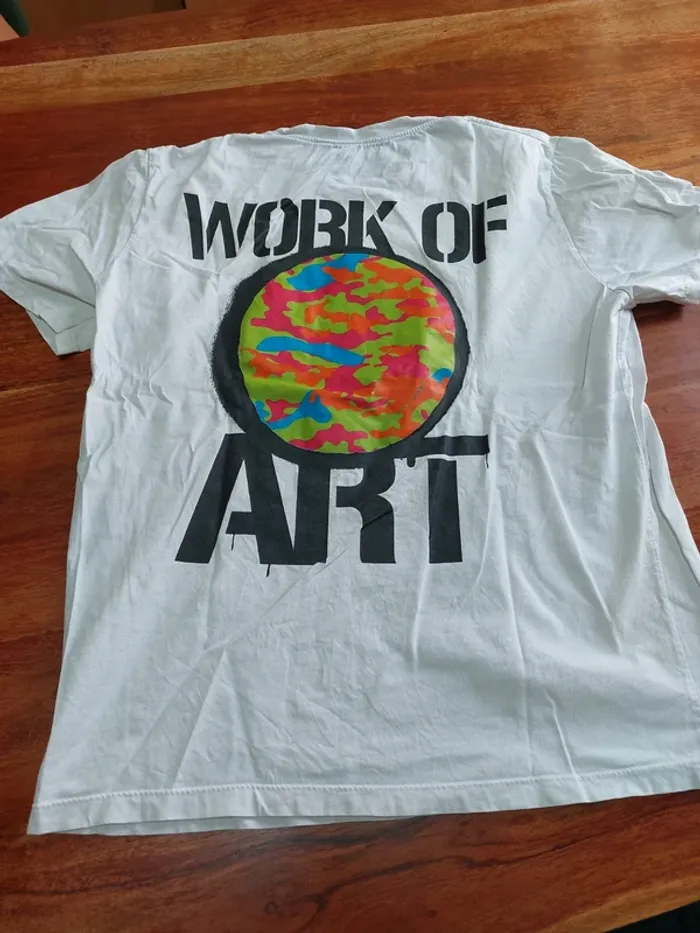 T-shirt