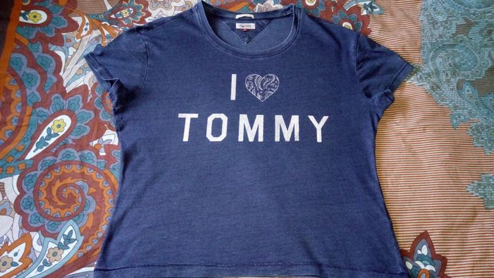 Tee-shirt court bleu manche courtes