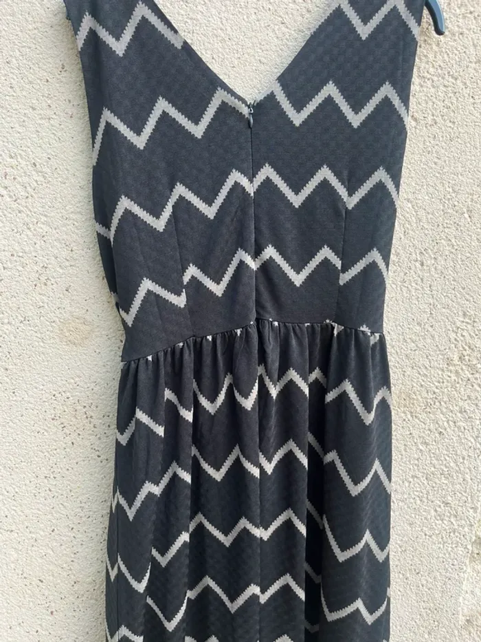 Robe longueur genou - photo numéro 4
