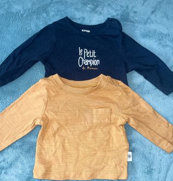 Lots de haut taille 1 mois en très bonne états