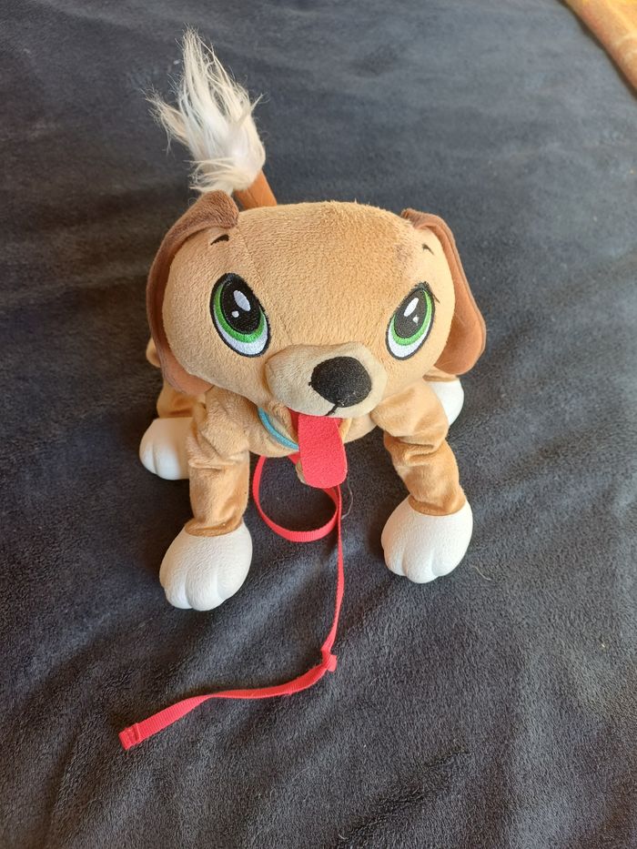 Toufou chien en peluche à promener