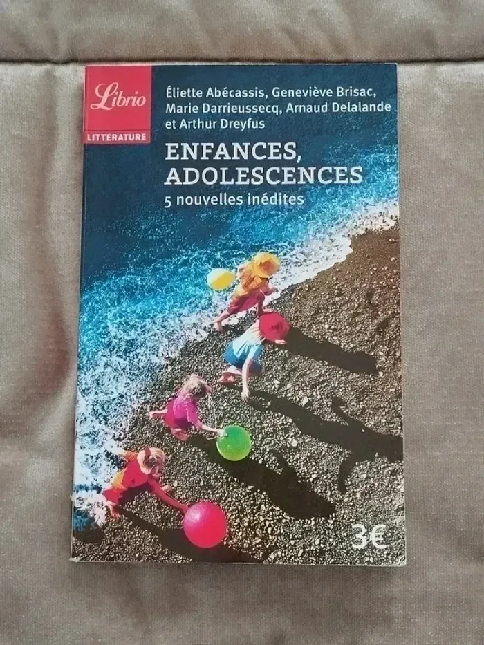 Livre enfances adolescences 5 nouvelles inédites