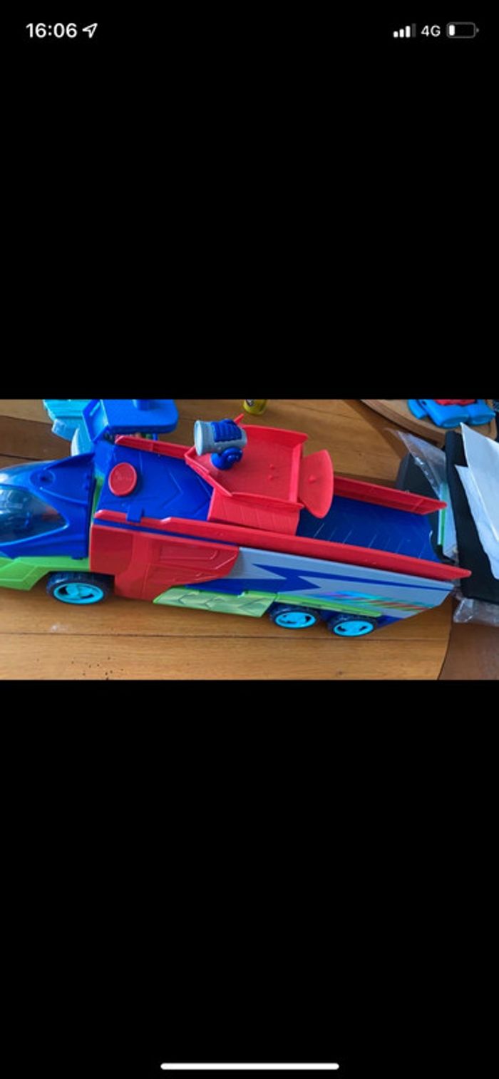 Pyjamasques, Camion de transport, avec 1 mini Véhicule et 1 Figurine, Sonore et Lumineux - photo numéro 4