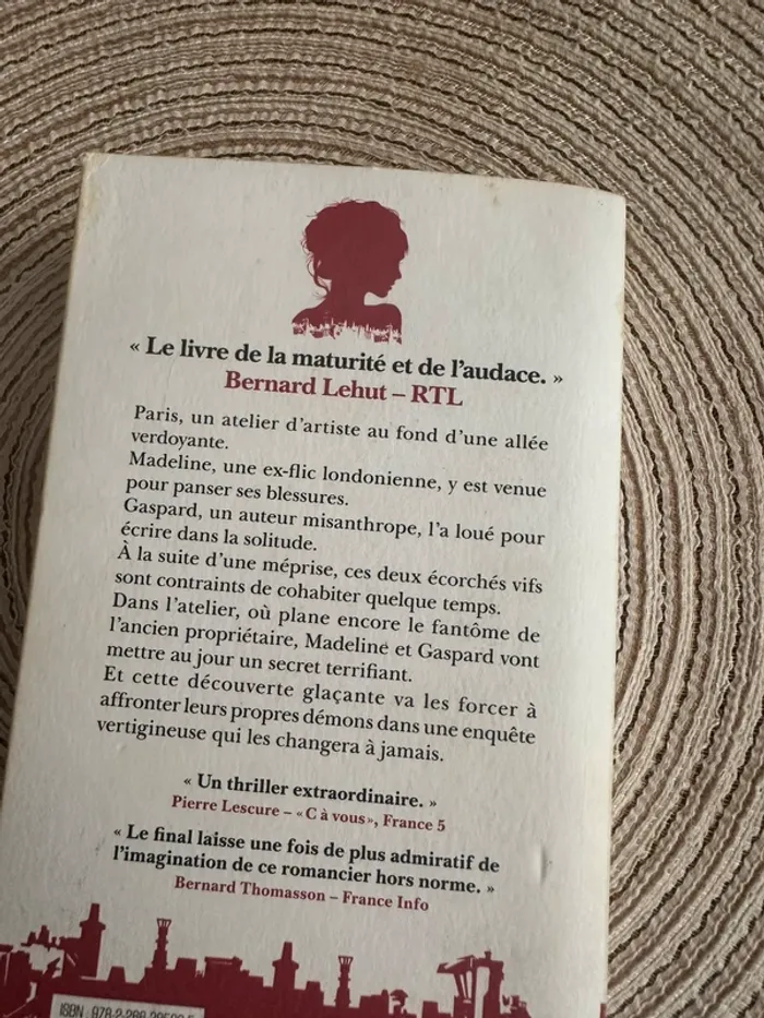 Livre Un appartement à Paris - photo numéro 7