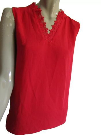 top tunique fluide avec dentelle marque naf naf taille indiquée M = 38/40