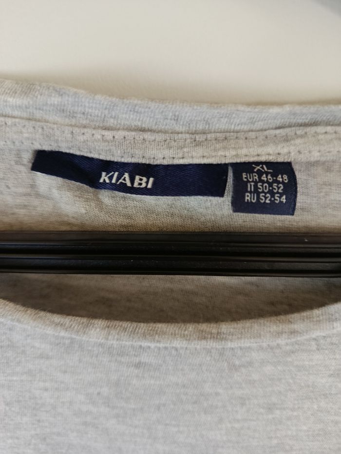 Tee-shirt marque Kiabi taille XL - photo numéro 3
