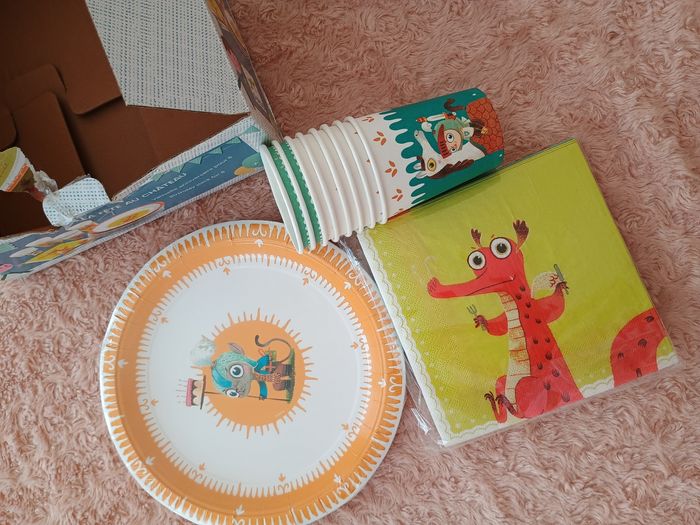 Vaisselle jetable anniversaire - photo numéro 2