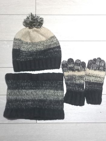 ensemble bonnet + snood + gants