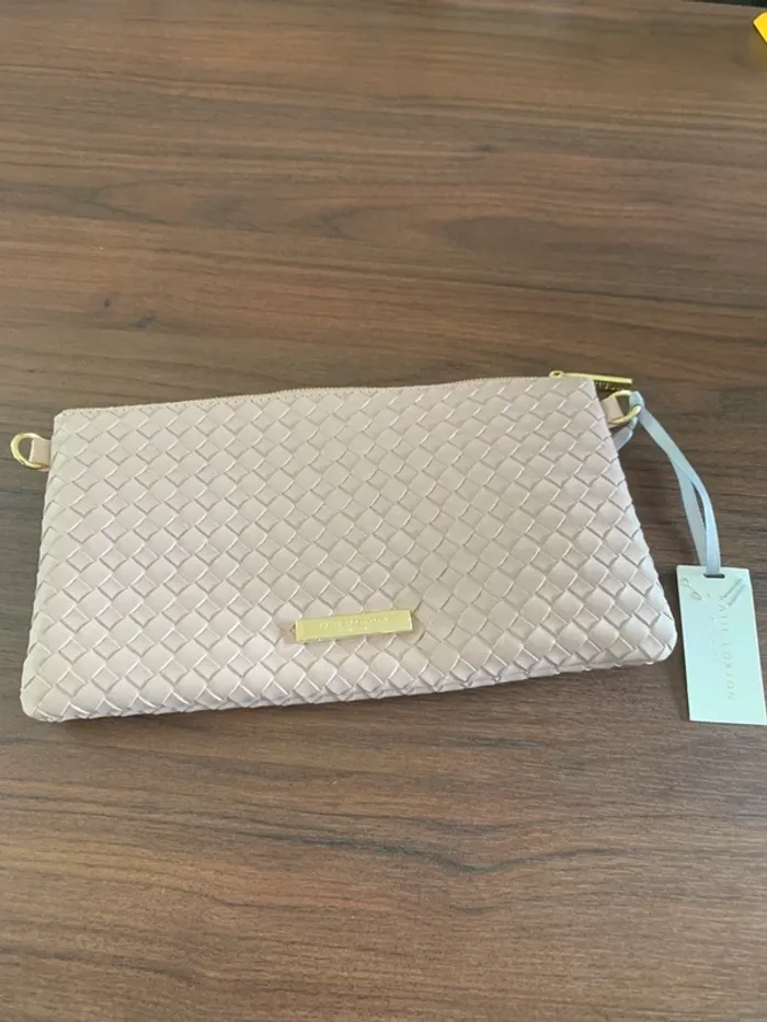 Katie Loxton pochette