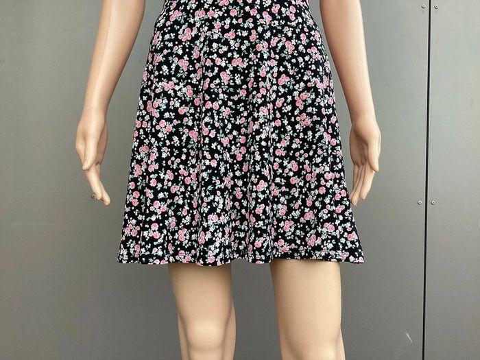 Robe floral Clockhouse taille XS - Très bon état - photo numéro 4