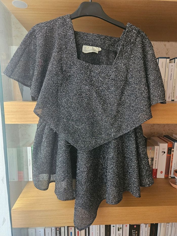 Haut en lamé noir