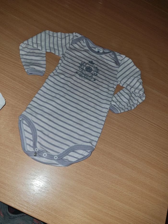 Bodies - photo numéro 2