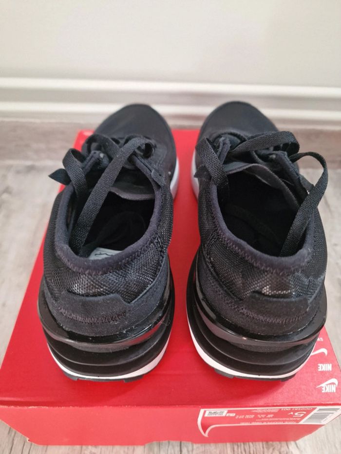 Basket Nike Waffle One 37,5 Neuve - photo numéro 4