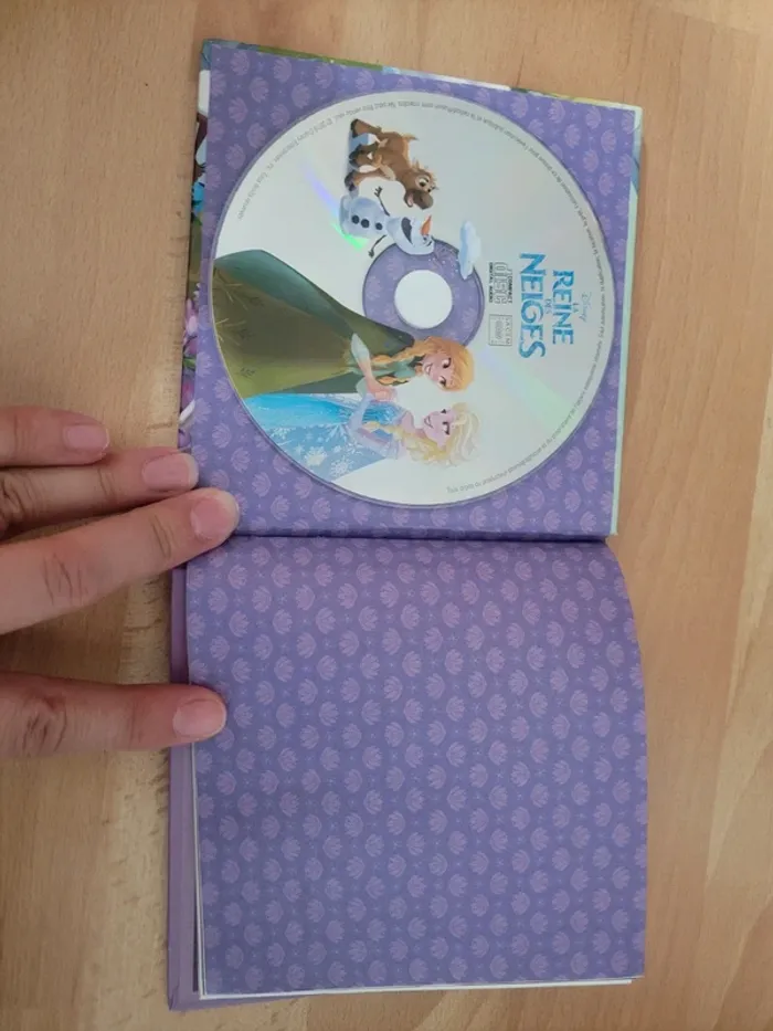 Livre avec cd la reine des neiges disney - photo numéro 2