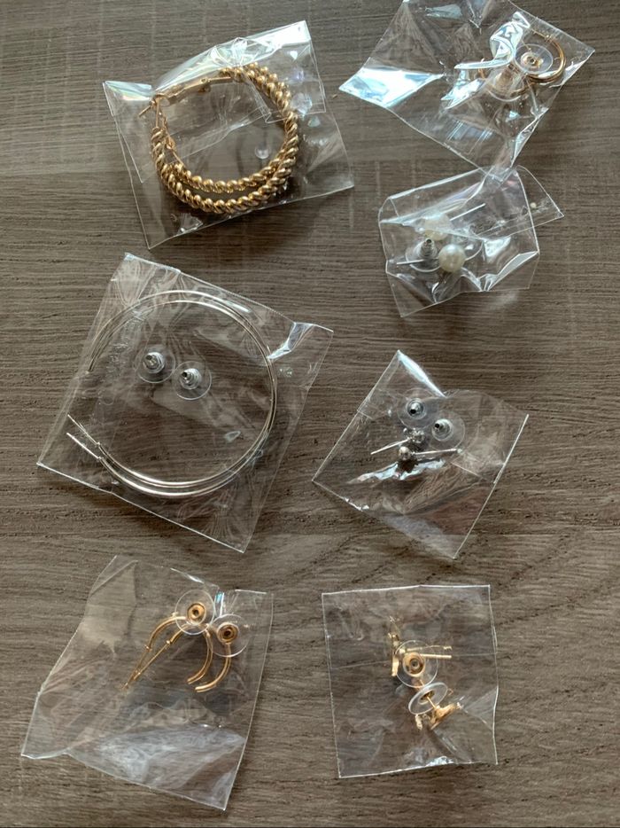 19 bijoux neufs pour calendrier - photo numéro 4